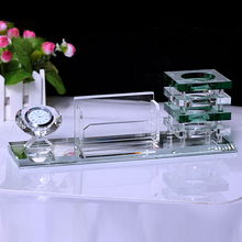 晶瑩剔透，盡顯專業與品味 水晶辦公用品與數碼禮品的藝術融合